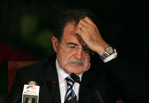 Italian Prime Minister Romano Prodi speaks at a news conference in Beijing September 18, 2006. Monday is the final day of Prodi's five-day visit to China. 