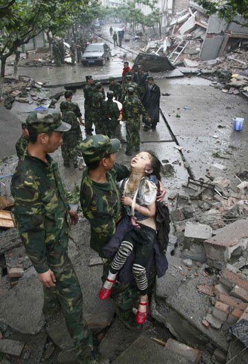 Girl resumes school with one arm