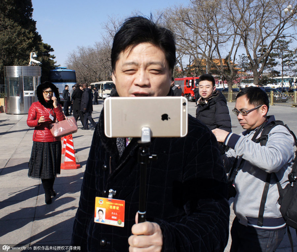 Selifies popular among deputies and reporters in 2015