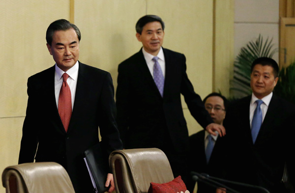 Foreign Minister Wang Yi meets the press