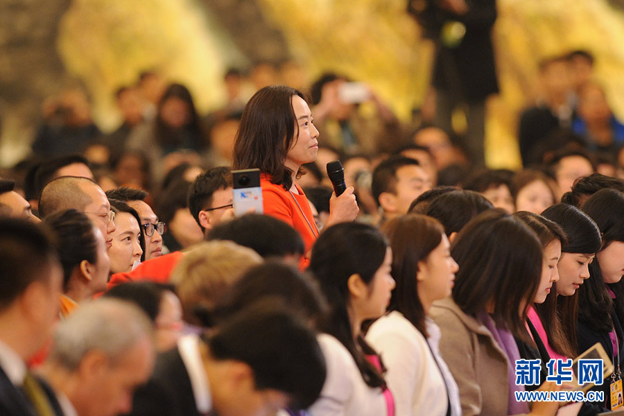 Journalists from around the world at Li's news conference