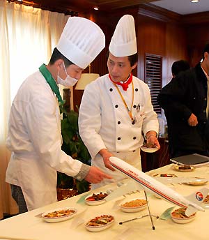 Eastern Airline prepare food for charter passengers