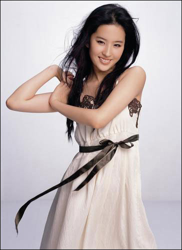 Liu Yifei may be female lead in Ang Lee film