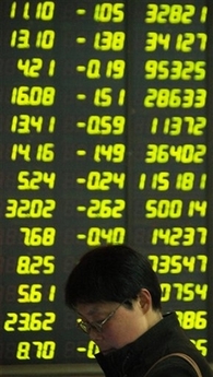 World markets fall after plunge in China