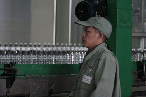 Wahaha soft drink production in Fuling