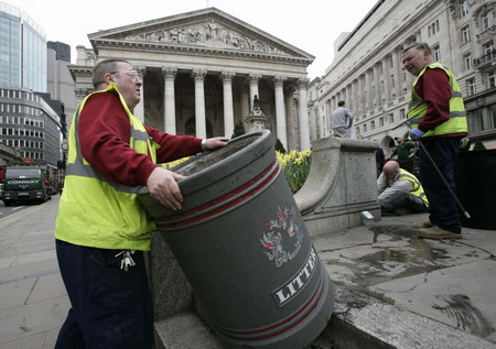 London intensifies security as leaders arrive