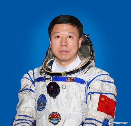 Liu Wang, Shenzhou-IX astronaut