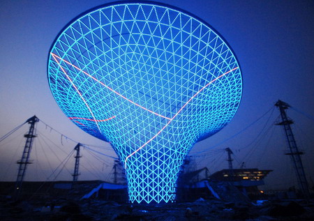 'Sun Valleys' lit up in Expo Axis