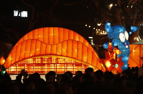 Lantern splendor creates another 'Expo site'