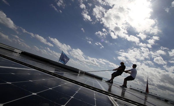 World's largest solar-powered boat in Cancun