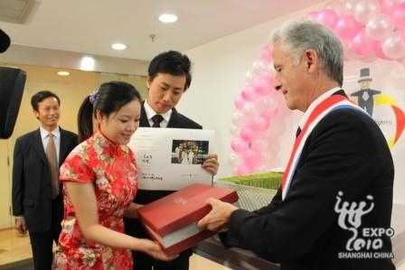 France Pavilion welcomes first newly-wed