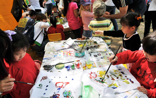 Kids experience world cultures at mini 'Expo Park'