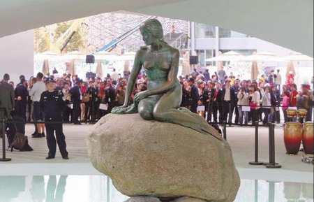 Danish Little Mermaid unveiled at Expo