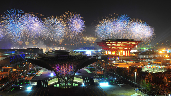 Lighting, fireworks show staged at Expo opening