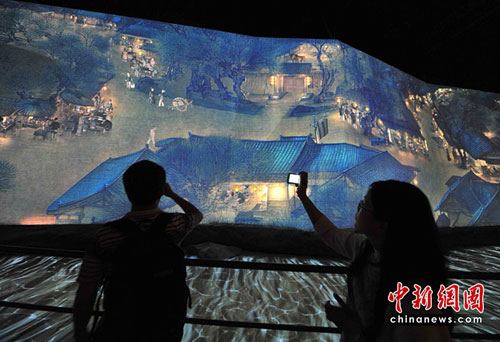 Moving 'Riverside Scene During the Qingming Festival'