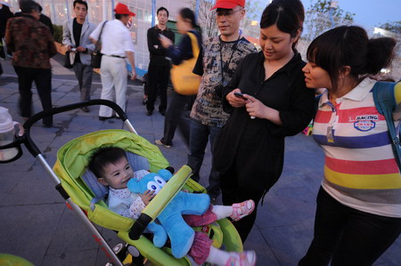 Babies tour the Expo in style