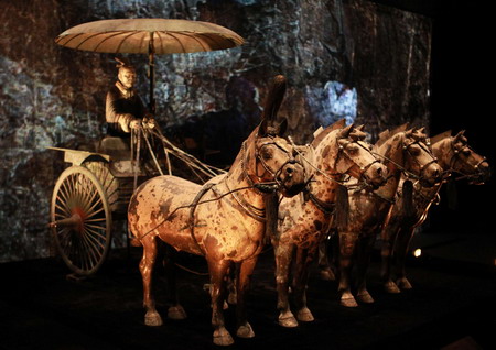 Qin tomb’s chariot and horses drives into Expo
