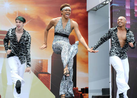 'Dance America' dances at Expo