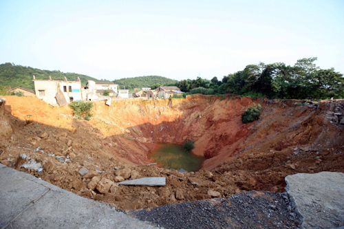 Premier Wen urges disaster prevention during floods