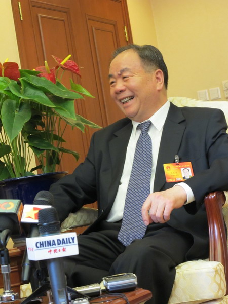 Xinjiang Party secretary interviewed by China Daily