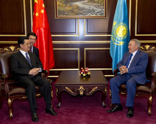 Chinese president arrives in Astana for visit, SCO summit