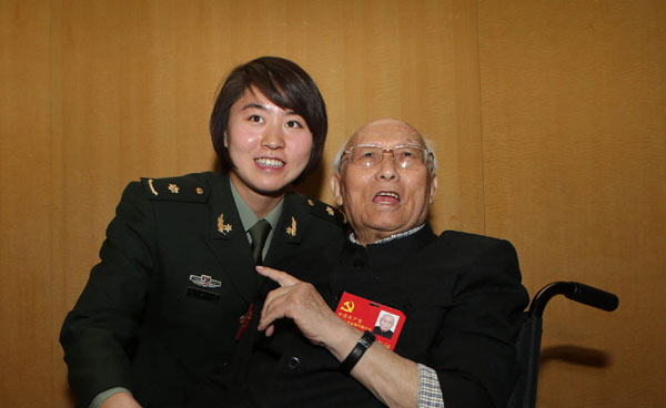 Youngest and oldest delegate to CPC congress