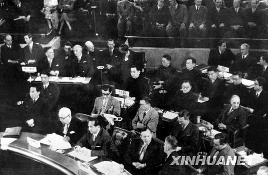 1954: New China arrives on international stage