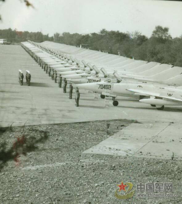 1984: Air Force on parade in 1984