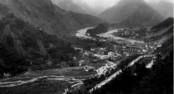 Online photo exhibition of China in Development (1911-2011)