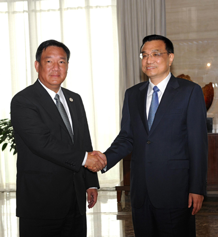 Vice-Premier Li Keqiang meets with foreign leaders