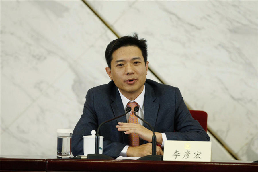 Political advisors amplify deepening economic reform