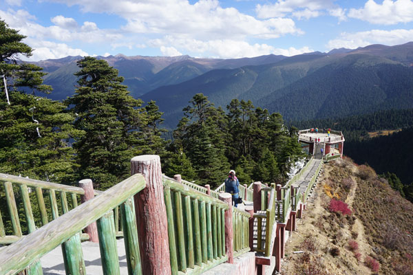 Tibetan town to transform itself into intl tourism destination