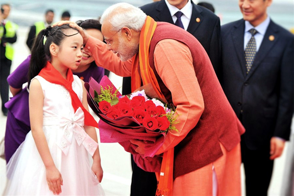 Indian PM Modi begins China visit