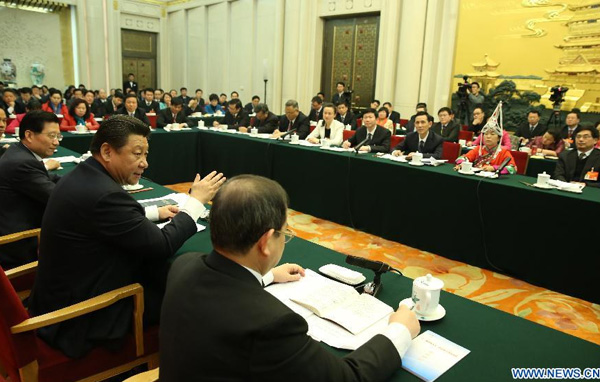 Why do Chinese leaders join panel discussions