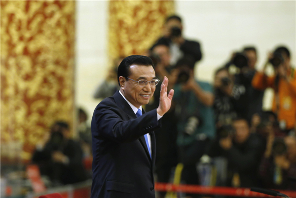 Premier Li: China has imported deflation