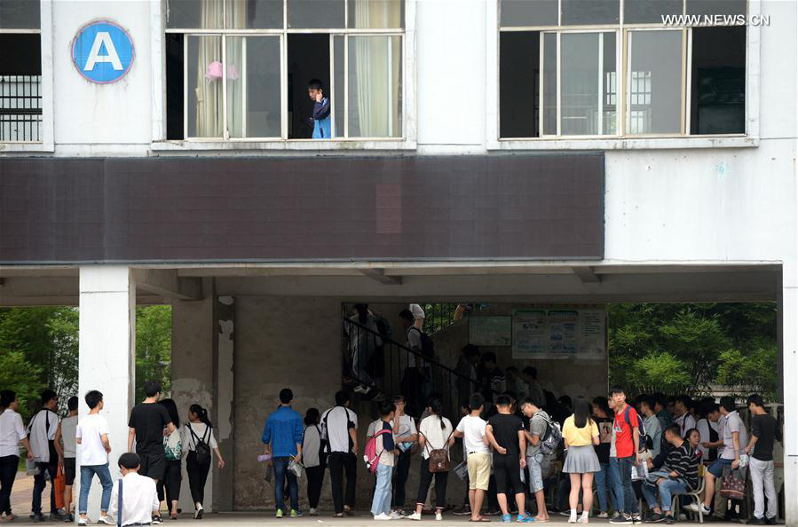 9.4m students sit China's college entrance exam