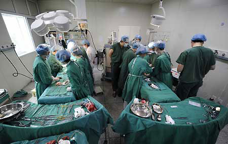 Conjoined twins successfully separated in Hunan