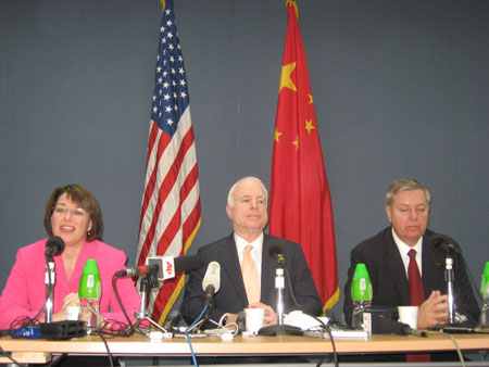 McCain calls on China to fight protectionism together with US