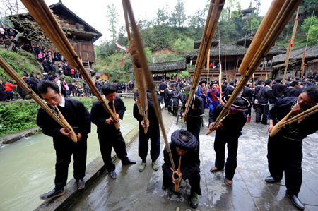 Miao people celebrate Sisters Festival