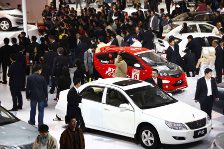 Global auto glitz revs up in Shanghai auto show