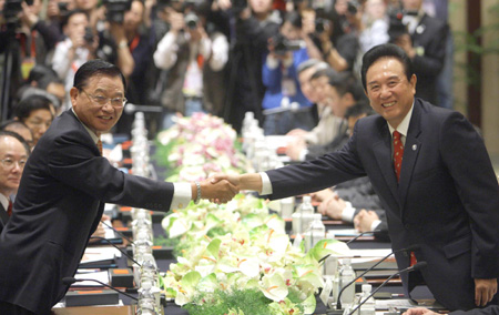Talks agree to boost mainland investment in Taiwan