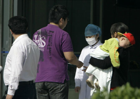 Chinese capital confirms first H1N1 flu case