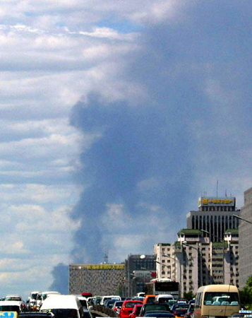 Flea market on fire in N Beijing