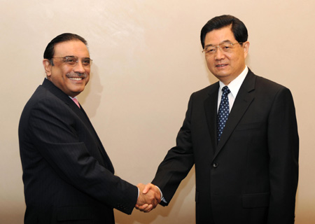 President Hu meets Pakistani leader