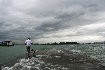 Tropical storm Linfa lands in E China