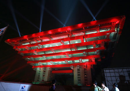 Expo China Pavilion ends light testing