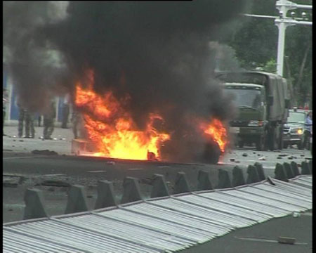 Xinjiang capital returning calm after ravaged by riot