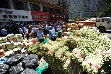 Bazaar brisks as Urumqi backs to normal