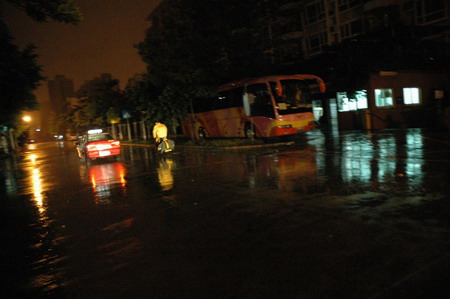 Typhoon Molave lands in south China