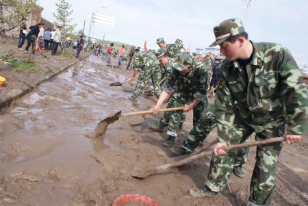 Reconstruction under way after heavy rainstorm hit NW China